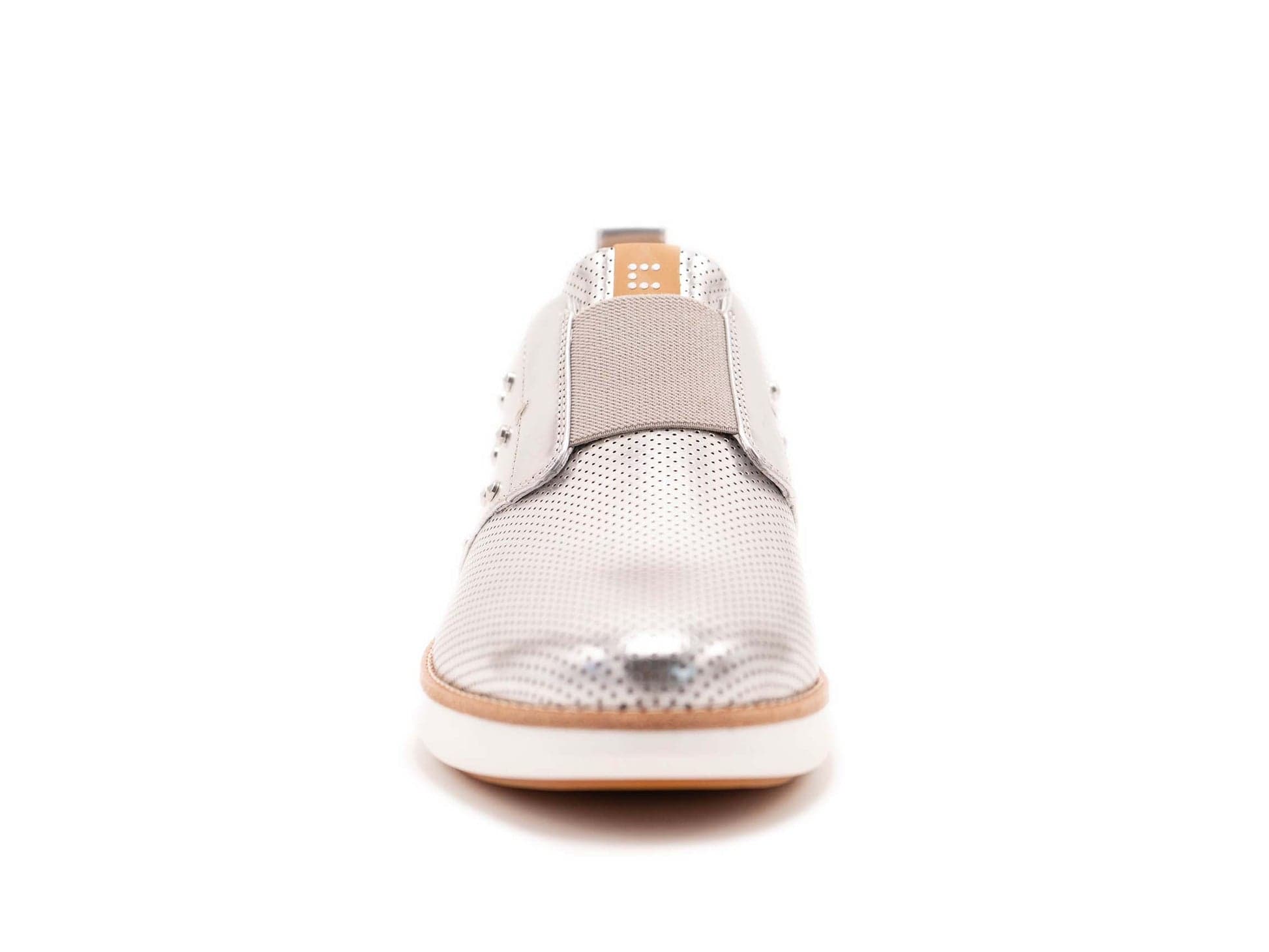 Executive CMO WHITE-WHITE 4